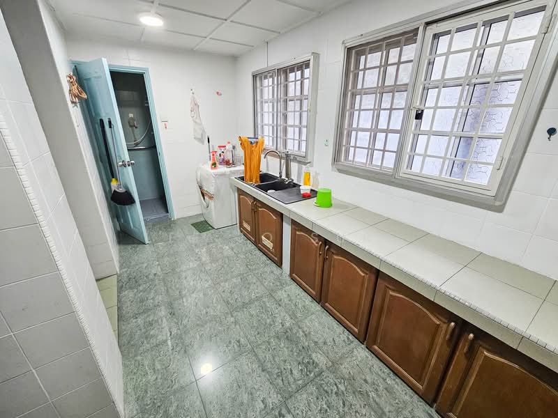 2-storey Terraced House for Sale in Wangsa Baiduri (Subang Jaya) - Lee Jo Surf - Kitchen - PropertyGuru.com.my