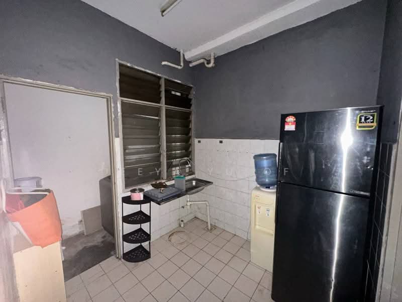 Apartment for Rent at Pangsapuri Lagoon Perdana - Deeya Yusof - PropertyGuru.com.my
