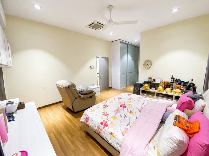 Rumah Berkembar untuk Dijual di Anggun 2 Residence (Rawang) - Michael Siong - Bedroom - PropertyGuru.com.my