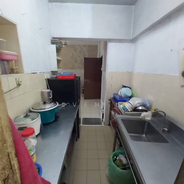 Rumah Flat untuk Dijual di Taman Rawang Mutiara - Steven Lee - Kitchen - PropertyGuru.com.my