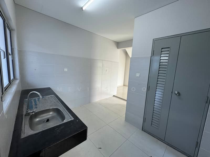 Semi-Detached House for Sale in Bandar Seri Coalfields (Sungai Buloh) - CCS Shan - Kitchen - PropertyGuru.com.my