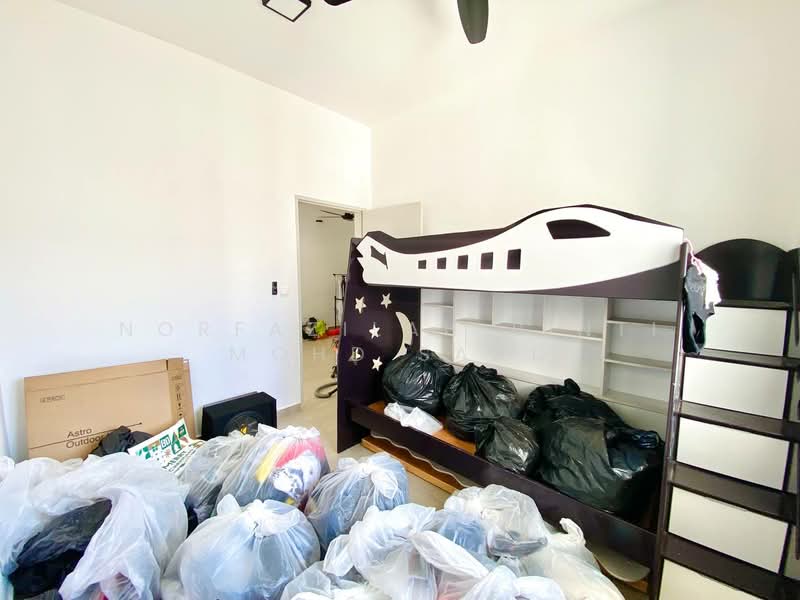Rumah Teres 2 Tingkat untuk Dijual di Semenyih (Selangor) - Norfazilah Binti Mohd Saad - Bedroom - PropertyGuru.com.my