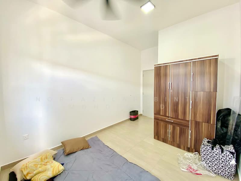 Rumah Teres 2 Tingkat untuk Dijual di Semenyih (Selangor) - Norfazilah Binti Mohd Saad - Bedroom - PropertyGuru.com.my