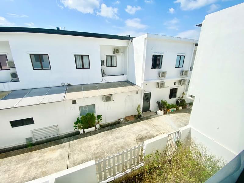 Rumah Teres 2 Tingkat untuk Dijual di Semenyih (Selangor) - Norfazilah Binti Mohd Saad - Exterior - PropertyGuru.com.my