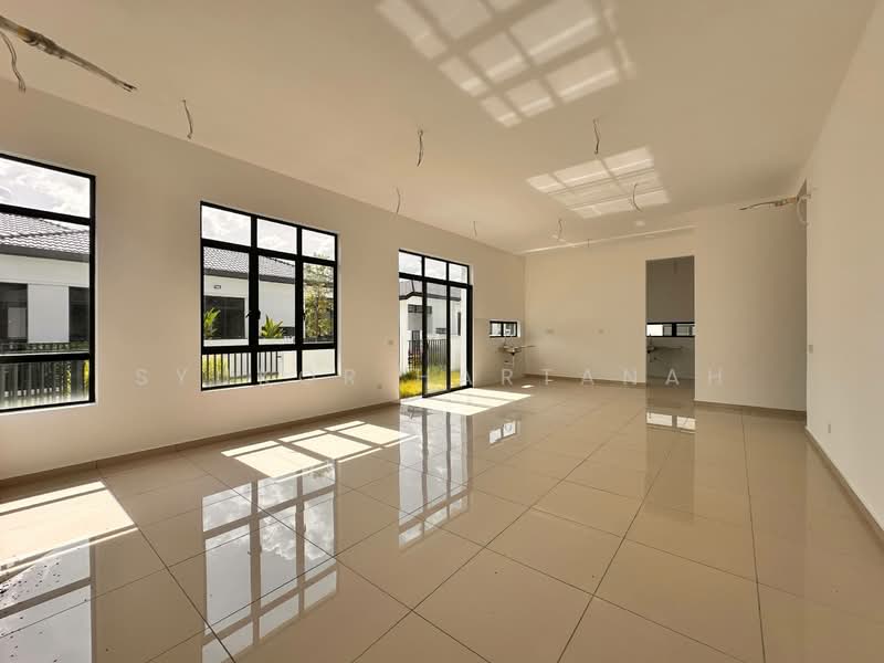 1-storey Terraced House for Sale in Shah Alam (Selangor) - Syukor Hartanah - Living Room - PropertyGuru.com.my