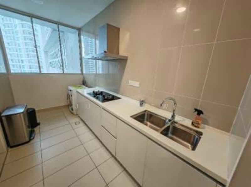 Kondominium untuk Dijual di Pavilion Hilltop - Junn Liew - Kitchen - PropertyGuru.com.my