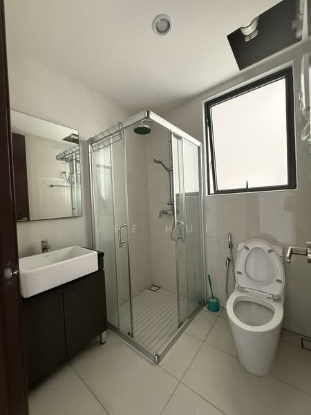 Service Residence for Rent at Royal Strand @ Country Garden Danga Bay - Jee Hui - PropertyGuru.com.my