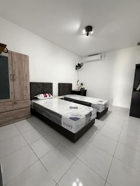 Semi-Detached House for Rent in Taman Iskandar (Johor Bahru) - Erness Tan - Bedroom - PropertyGuru.com.my
