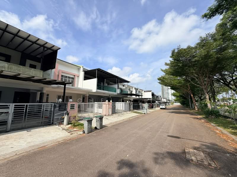 Rumah Teres 2 Tingkat untuk Dijual di Taman Seri Austin (Tebrau) - Michelle Tey - PropertyGuru.com.my