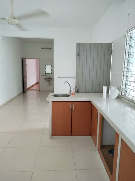 Semi-Detached House for Sale in Jelutong Barat (Jelutong) - Xinnee . - Kitchen - PropertyGuru.com.my