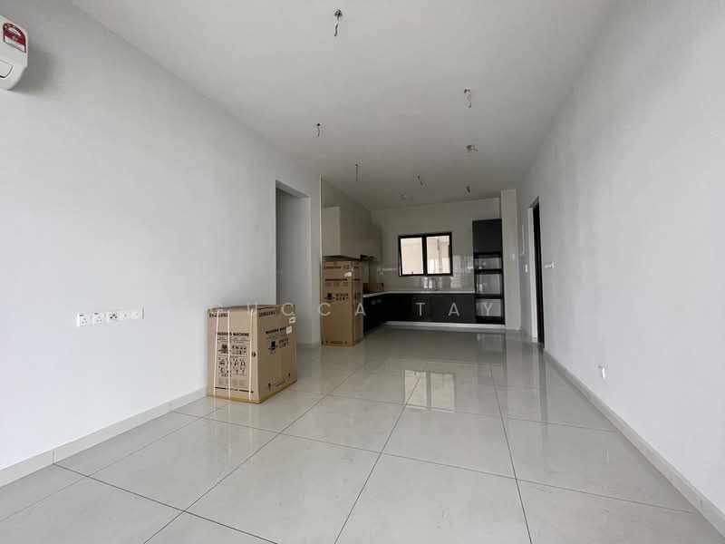 Condominium for Sale at Lovell @ Country Garden Danga Bay - Gucca Tay - Kitchen - PropertyGuru.com.my