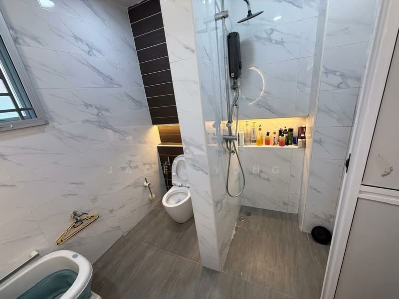 Semi-Detached House for Sale in Klang (Selangor) - Jaden Yong - Bathroom 2 - PropertyGuru.com.my