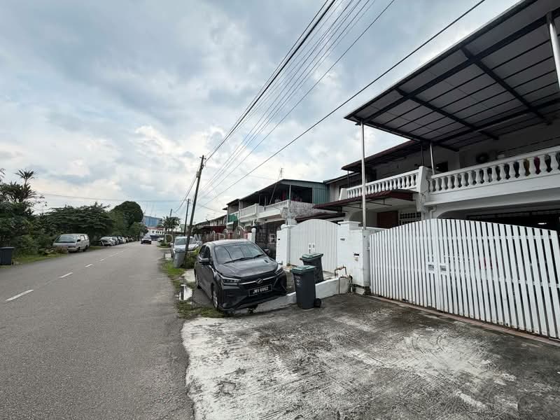 2-storey Terraced House for Sale in Taman Johor Jaya (Johor Bahru) - Darren Ho - Exterior - PropertyGuru.com.my