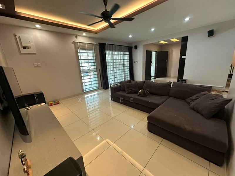 2-storey Terraced House for Sale in Taman Brown (Gelugor) - Xinnee . - Living Room - PropertyGuru.com.my