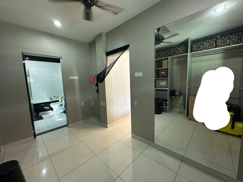 2-storey Terraced House for Sale in Taman Brown (Gelugor) - Xinnee . - Bathroom - PropertyGuru.com.my
