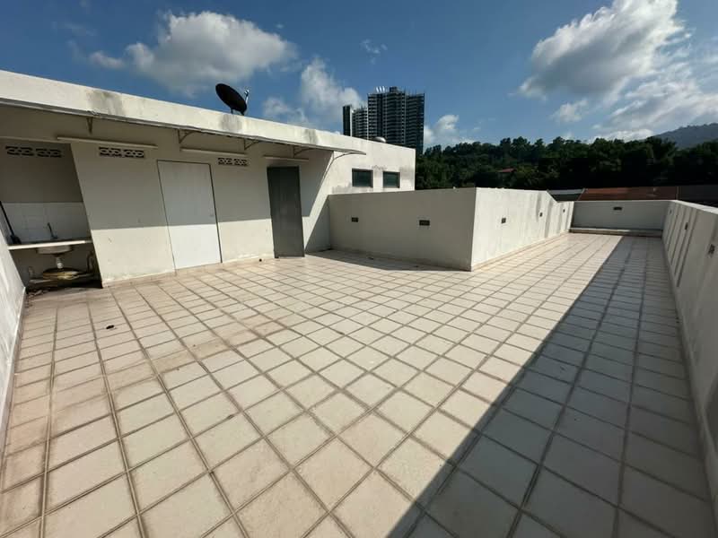 2-storey Terraced House for Sale in Taman Brown (Gelugor) - Xinnee . - Exterior - PropertyGuru.com.my