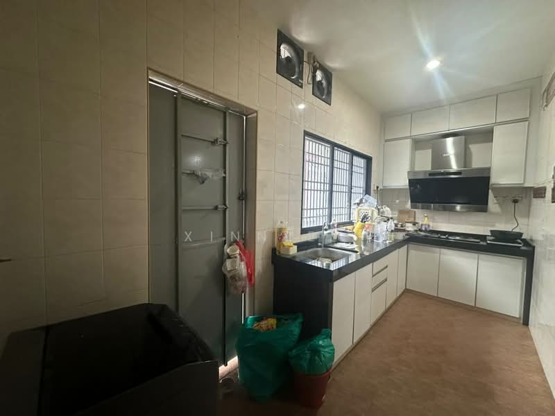 2-storey Terraced House for Sale in Batu Uban (Gelugor) - Xinnee . - Kitchen - PropertyGuru.com.my