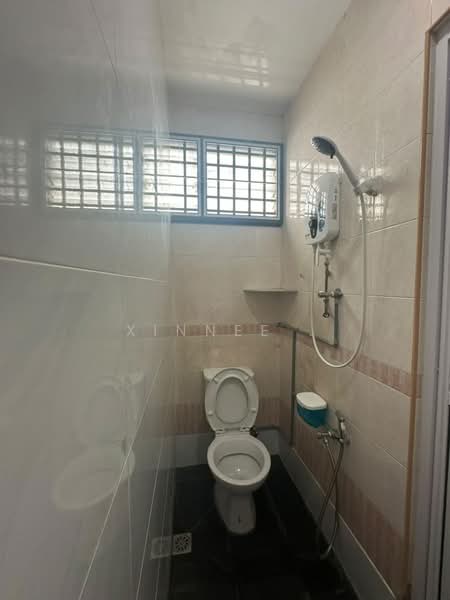 2-storey Terraced House for Sale in Batu Uban (Gelugor) - Xinnee . - Bathroom - PropertyGuru.com.my