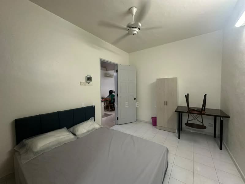 2-storey Terraced House for Sale in Batu Uban (Gelugor) - Xinnee . - Bedroom - PropertyGuru.com.my