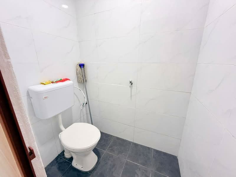 Rumah Teres 2 Tingkat untuk Dijual di Pasir Gudang (Johor) - Mandy Goh Siew Li - Bathroom - PropertyGuru.com.my