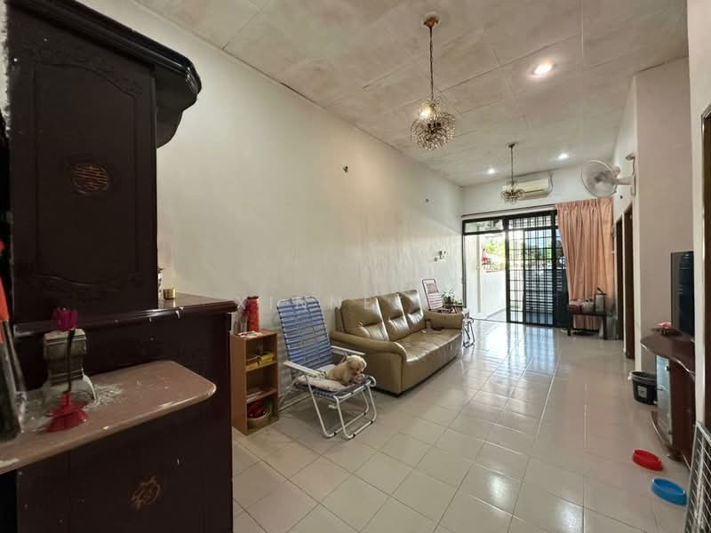 Rumah Teres 1 Tingkat untuk Dijual di Mount Erskine (Tanjung Tokong) - Xinnee . - Living Room - PropertyGuru.com.my