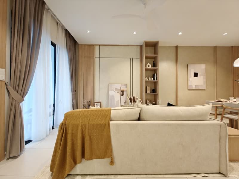 2-storey Terraced House for Sale in Bandar Gamuda Gardens (Rawang) - Amber Cheng - Living Room - PropertyGuru.com.my