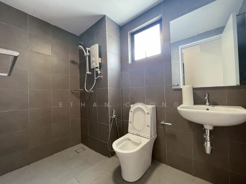 Service Residence for Sale at Berkeley Uptown - Ethan Chong - Bathroom - PropertyGuru.com.my