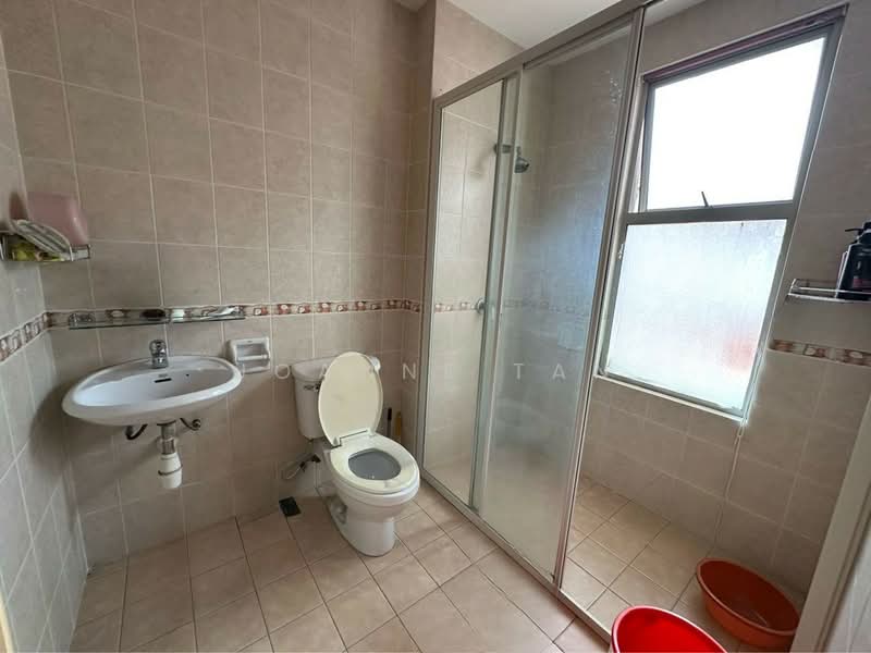 Rumah Banglo untuk Dijual di Ambang Botanic (Klang) - Joanne Tan - Bathroom - PropertyGuru.com.my