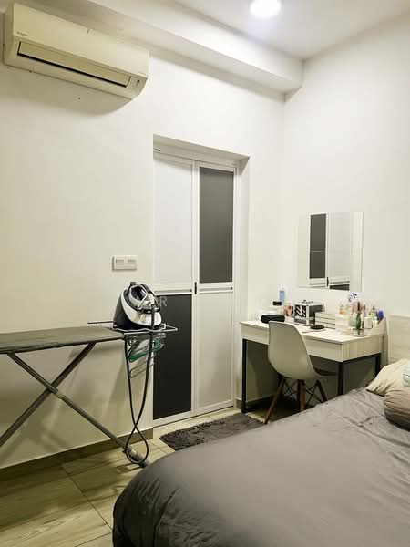 Servis Apartment untuk Disewa di Kenwingston Square Garden - Kar Hooi - Bedroom - PropertyGuru.com.my