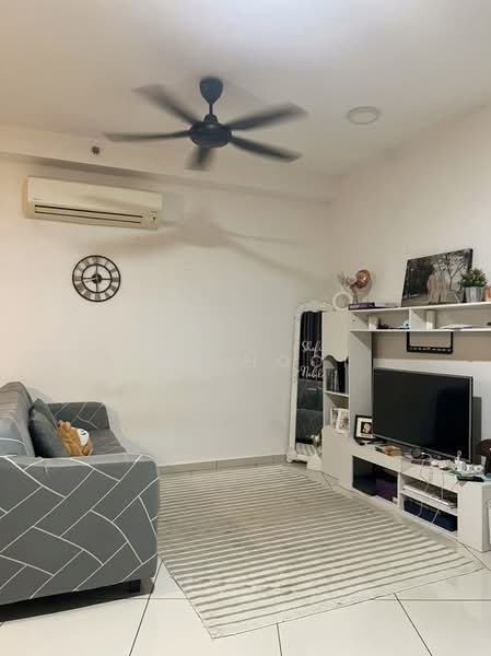 Servis Apartment untuk Disewa di Kenwingston Square Garden - Kar Hooi - Living Room - PropertyGuru.com.my