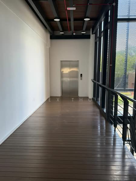 Office for Rent in Taman Green Lane (Jelutong) - Alex Thor - Corridor - PropertyGuru.com.my