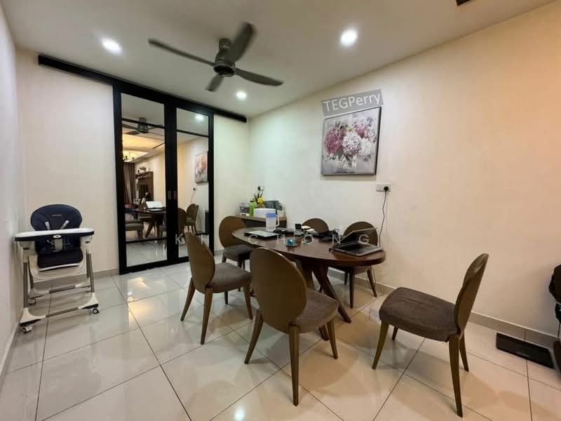 2.5-storey Terraced House for Sale in Bandar Puteri Klang (Klang) - KH Chong - Dining Room - PropertyGuru.com.my