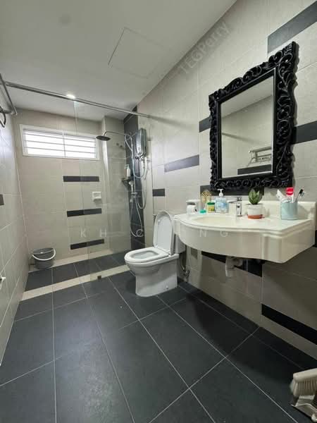 2.5-storey Terraced House for Sale in Bandar Puteri Klang (Klang) - KH Chong - Bathroom - PropertyGuru.com.my