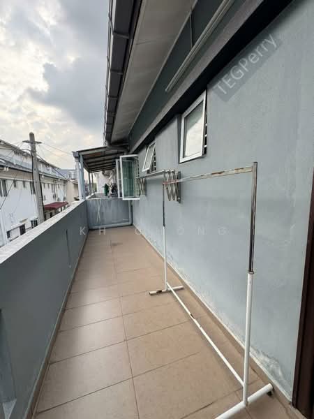 2.5-storey Terraced House for Sale in Bandar Puteri Klang (Klang) - KH Chong - Balcony - PropertyGuru.com.my