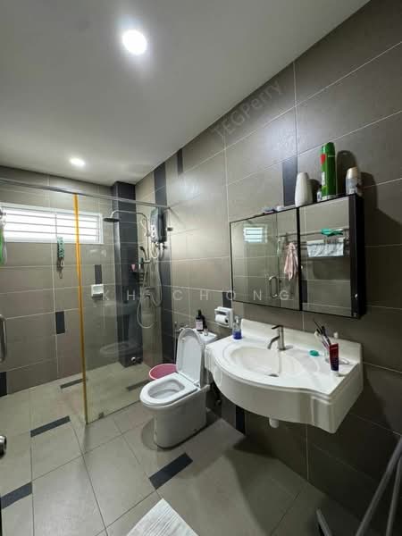 2.5-storey Terraced House for Sale in Bandar Puteri Klang (Klang) - KH Chong - Bathroom - PropertyGuru.com.my