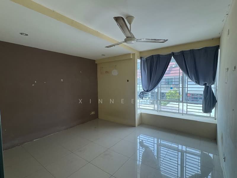 2-storey Terraced House for Sale in Permatang Damar Laut (Batu Maung) - Xinnee . - Interior - PropertyGuru.com.my