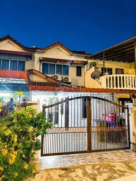 2-storey Terraced House for Sale in BANDAR PUCHONG JAYA (Puchong) - Johnson Khoo - Exterior - PropertyGuru.com.my