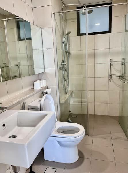 Condominium for Rent at The WaterEdge (Pinggiran Air) - Tony Lim - Bathroom - PropertyGuru.com.my