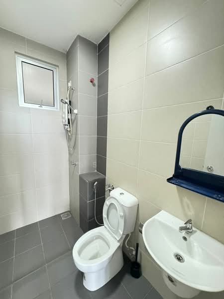 Servis Apartment untuk Disewa di Centra Residences - Jessy Koh - Bathroom - PropertyGuru.com.my