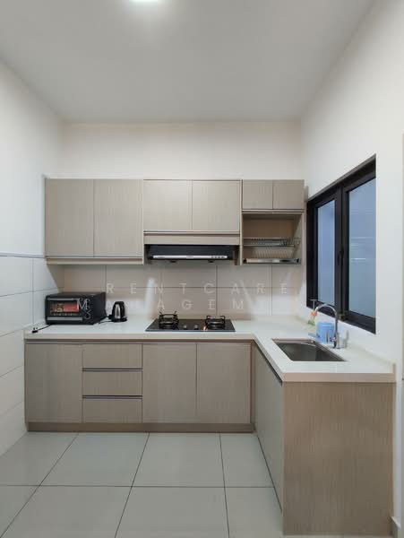 Kondominium untuk Disewa di Parkhill Residence - RentCare Management - Kitchen - PropertyGuru.com.my