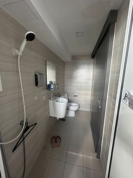 Office for Rent in Kampung Berembang (Ampang) - Kenny Yu - Bathroom - PropertyGuru.com.my