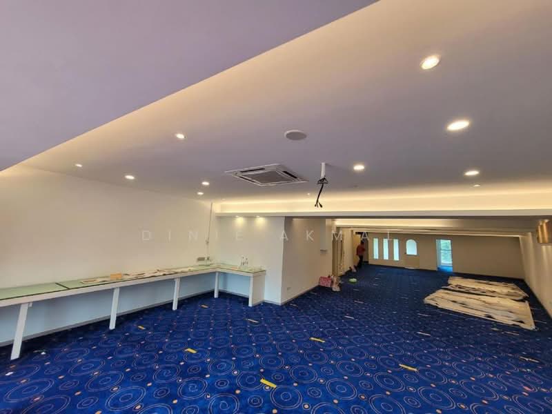 Shop for Sale in Klang (Selangor) - Dinie Akmal - Interior - PropertyGuru.com.my