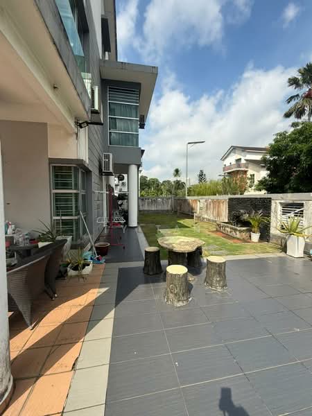 3-storey Terraced House for Sale in Bandar Seri Alam (Masai) - TY Tan - Exterior - PropertyGuru.com.my