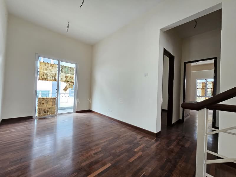 Rumah Banglo untuk Dijual di Sungai Long (Bandar Sungai Long) - Janice Lau - Living Room - PropertyGuru.com.my