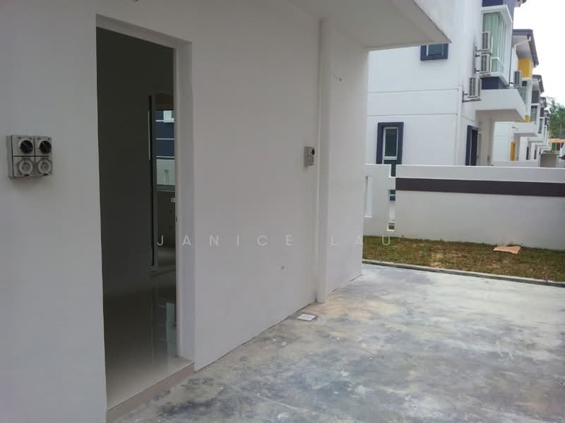 Rumah Banglo untuk Dijual di Sungai Long (Bandar Sungai Long) - Janice Lau - Exterior - PropertyGuru.com.my