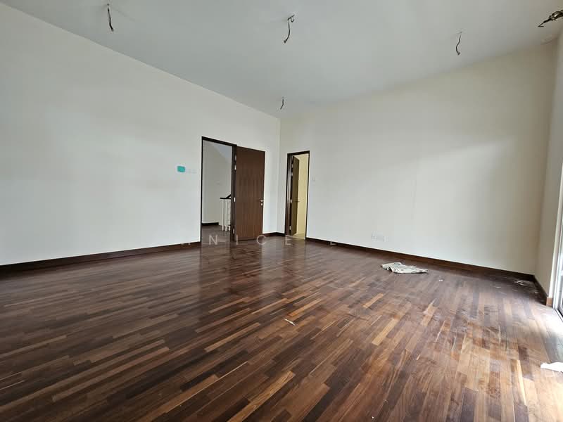 Rumah Banglo untuk Dijual di Sungai Long (Bandar Sungai Long) - Janice Lau - Living Room - PropertyGuru.com.my