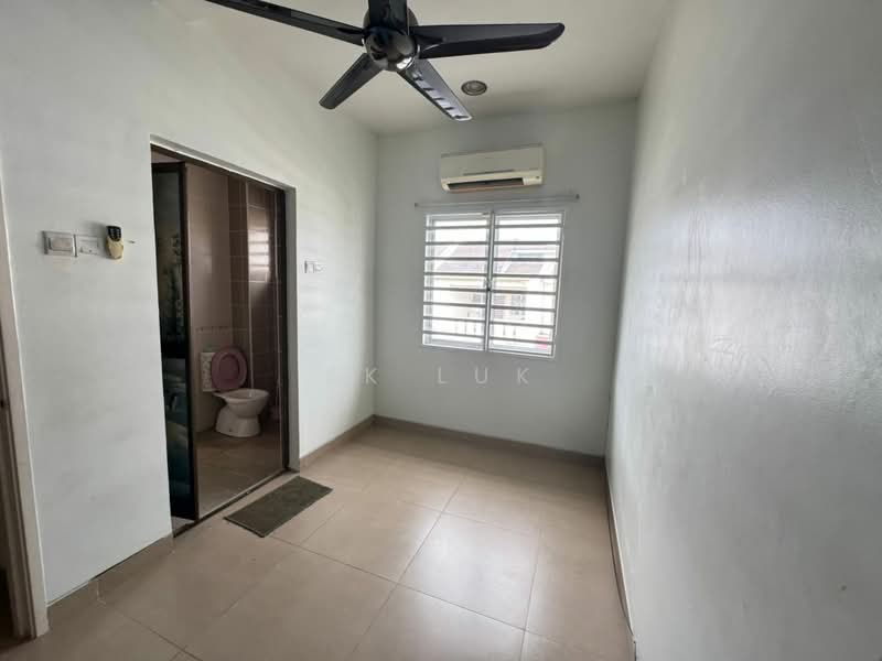 Rumah Teres 2 Tingkat untuk Dijual di Rawang (Selangor) - SK Luk - Bathroom - PropertyGuru.com.my