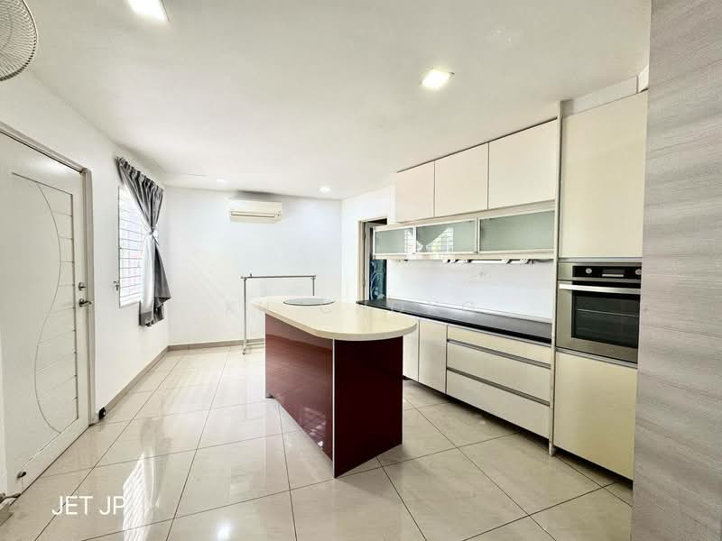 Rumah Teres untuk Dijual di Bandar Botanic (Klang) - KH Chong - Kitchen - PropertyGuru.com.my