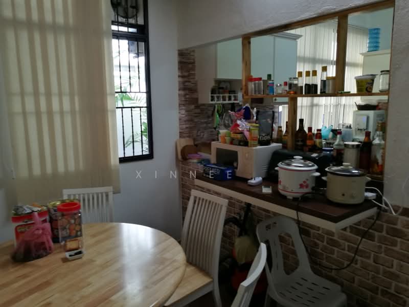 Semi-Detached House for Sale in Island Glades (Jelutong) - Xinnee . - Kitchen - PropertyGuru.com.my
