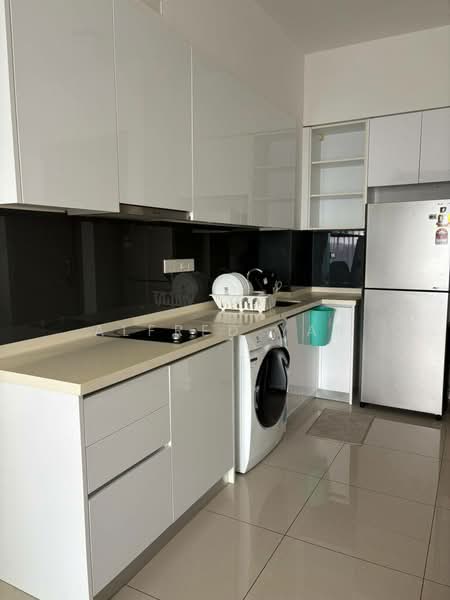 Kondominium untuk Disewa di The Elysia Park Residence - Alfred Yap - Kitchen - PropertyGuru.com.my